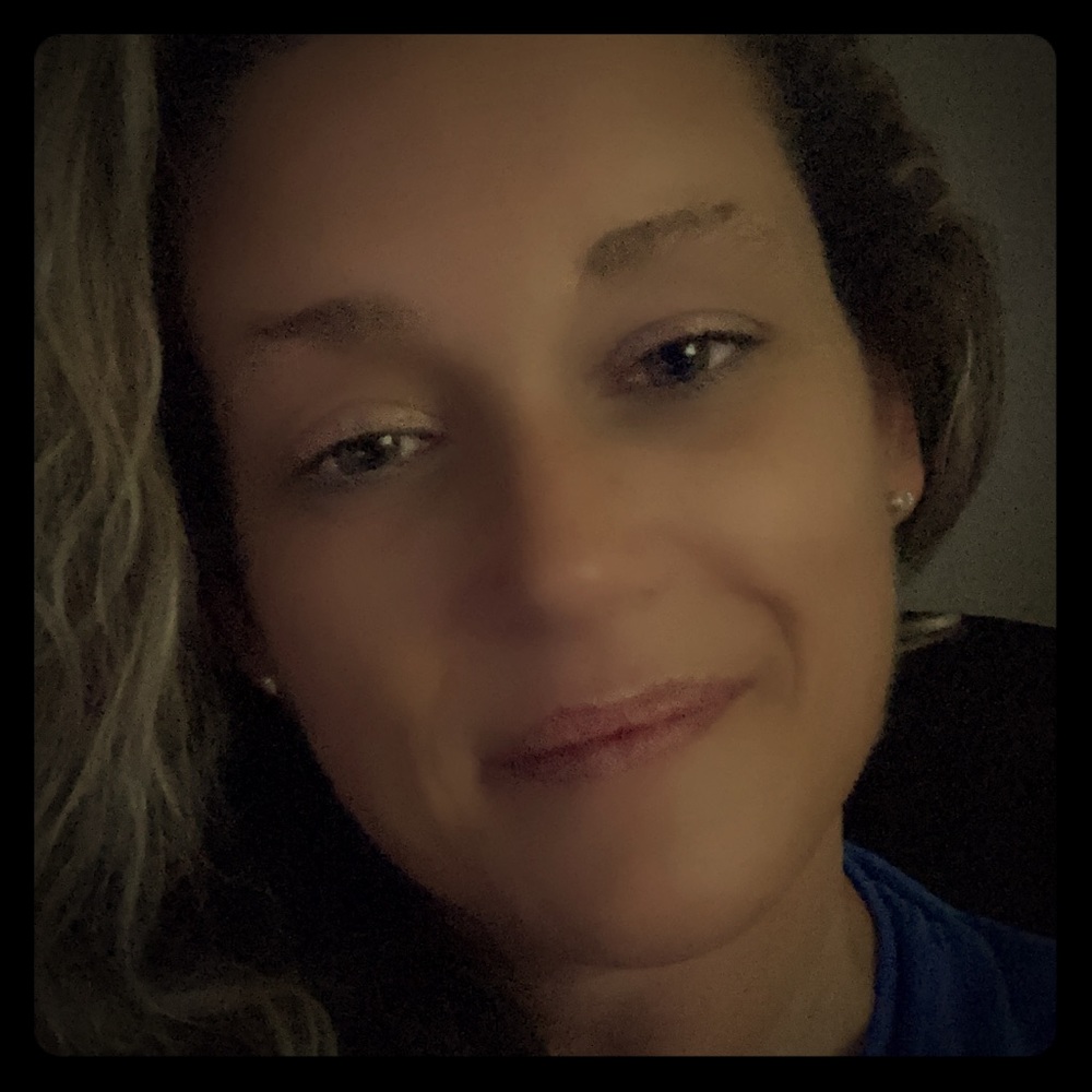 Meet your Posher, Lacey